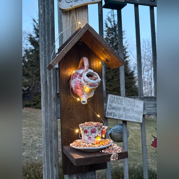 Rustic Wooden Handmade Bird Feeder Copper Birds - Picture 11 of 16